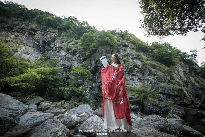 《魅惑之人》tVN新剧,古装权谋,申世景女扮男装化身围棋国手!