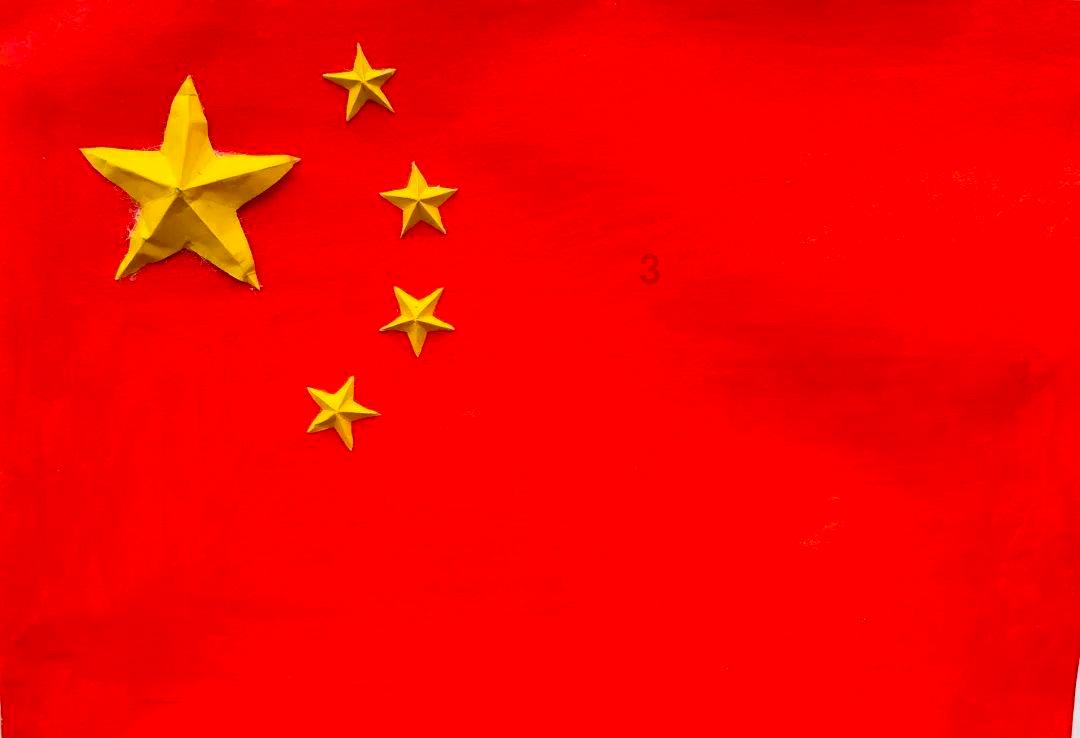 救援臭美男孩