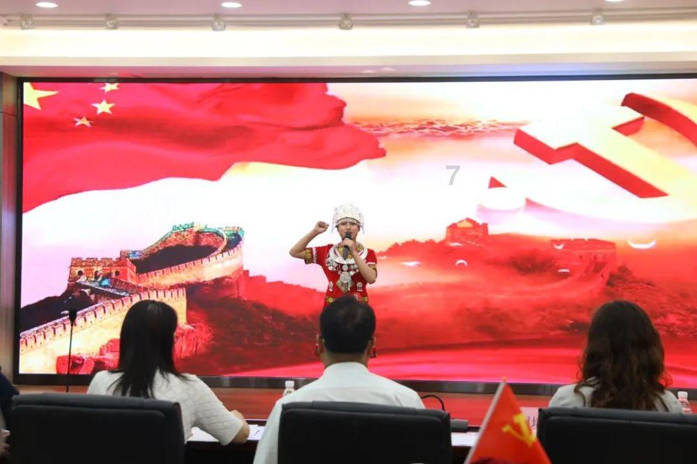 可能要走？范迪克谈未来：这是个大问题，我不知道