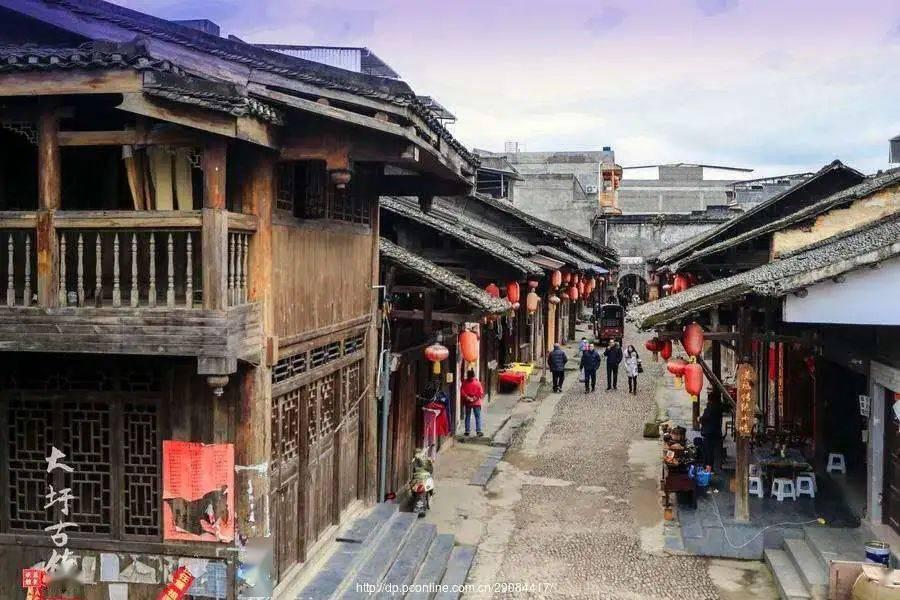 男子服务区修车被同行抢走工具，期间多次推搡恐吓：这里我承包了