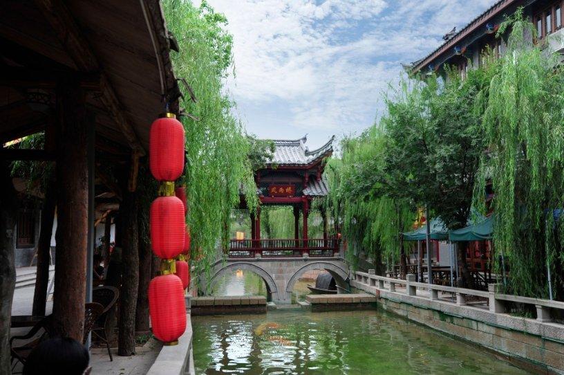 郭沫若用四字骂鲁迅,鲁迅用五字回骂,世人笑称:这是真郭沫若