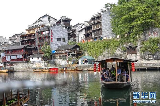 内地7位过气艺人现状：卑微求工作，哭诉穷到只剩100万！